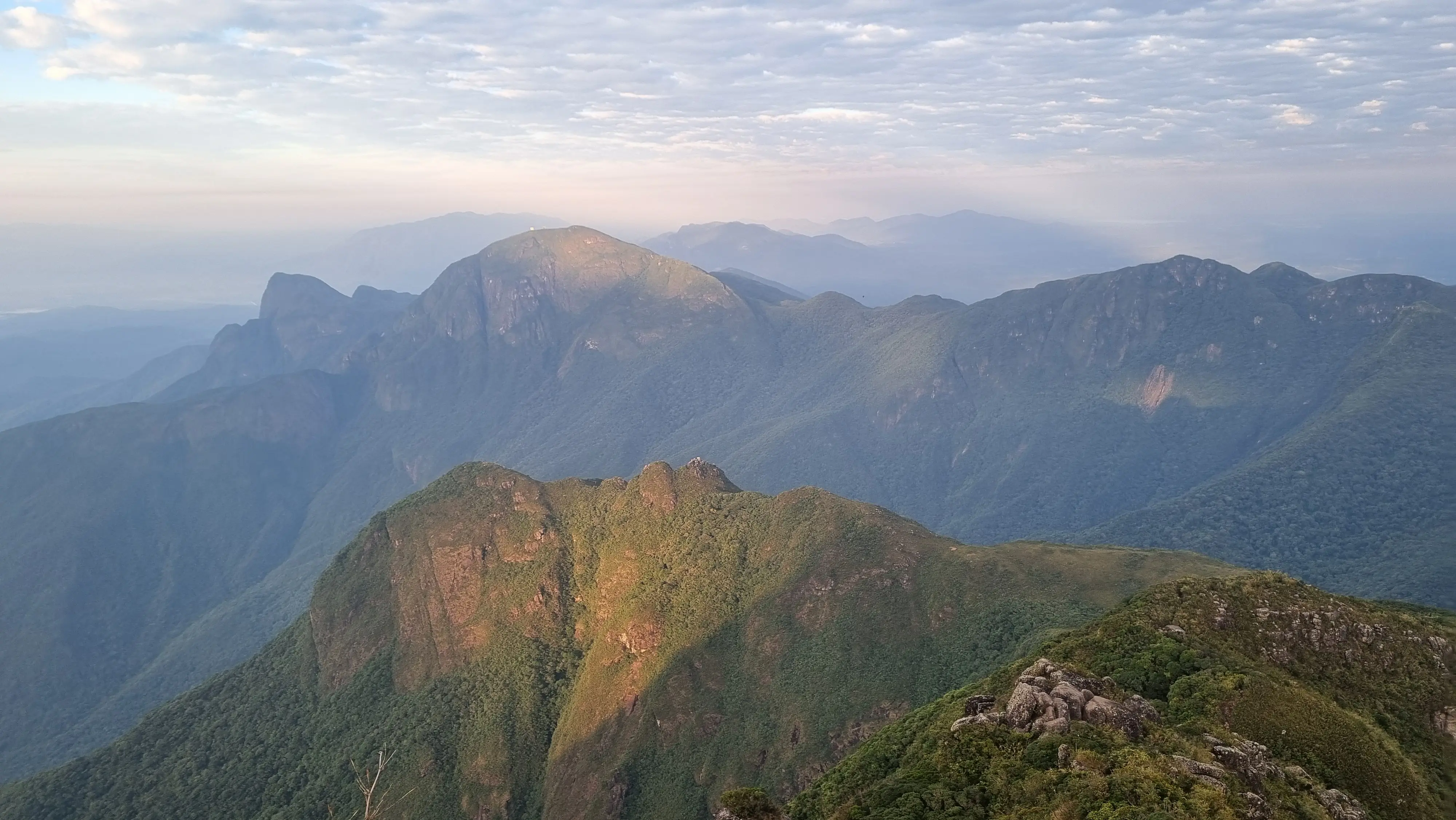 Pico Paraná, 22 ago 2025